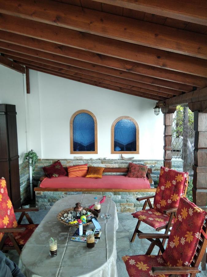 Poly'S Sea Side House Villa Koropí Kültér fotó