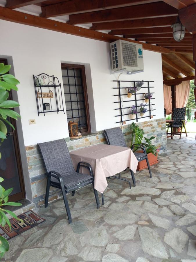 Poly'S Sea Side House Villa Koropí Kültér fotó
